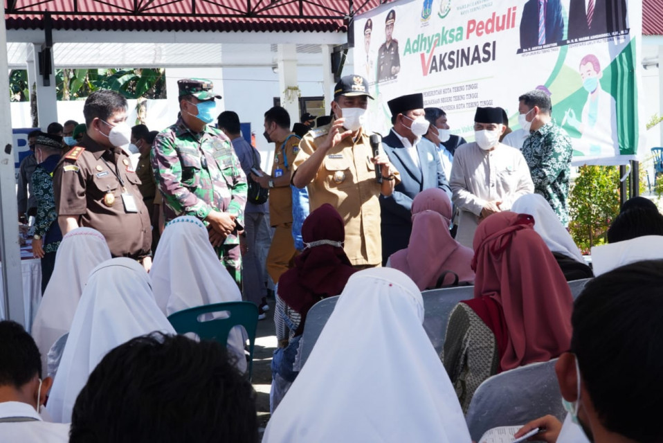 MUI Gelar Vaksinasi, Walikota Tebingtinggi Ajak Alim Ulama Sosialisasikan Program Vaksinasi Covid 19