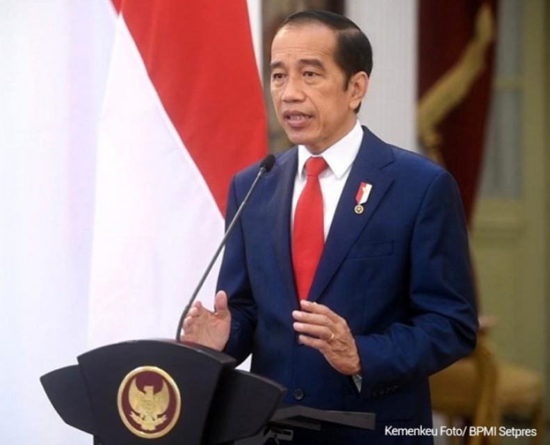 Presiden Jokowi, \"Hati-hati, Jangan Menggadaikan Kewibawaan Dengan Sowan Kepada Pelanggar Hukum,\"