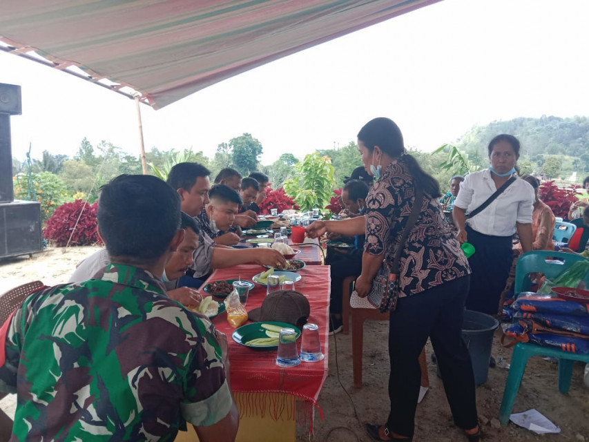 Warga Desa Simanobak Gelar Perayaan Pengucapan Syukur Nihil Kasus Covid-19