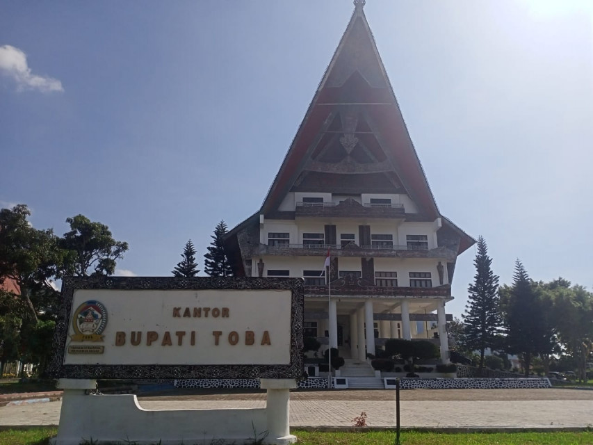 Gaji ASN Kabupaten Toba Belum Dicairkan, Kepala BPKAD Toba \"Saya Belum Bisa Pastikan Kapan Pencairan\"