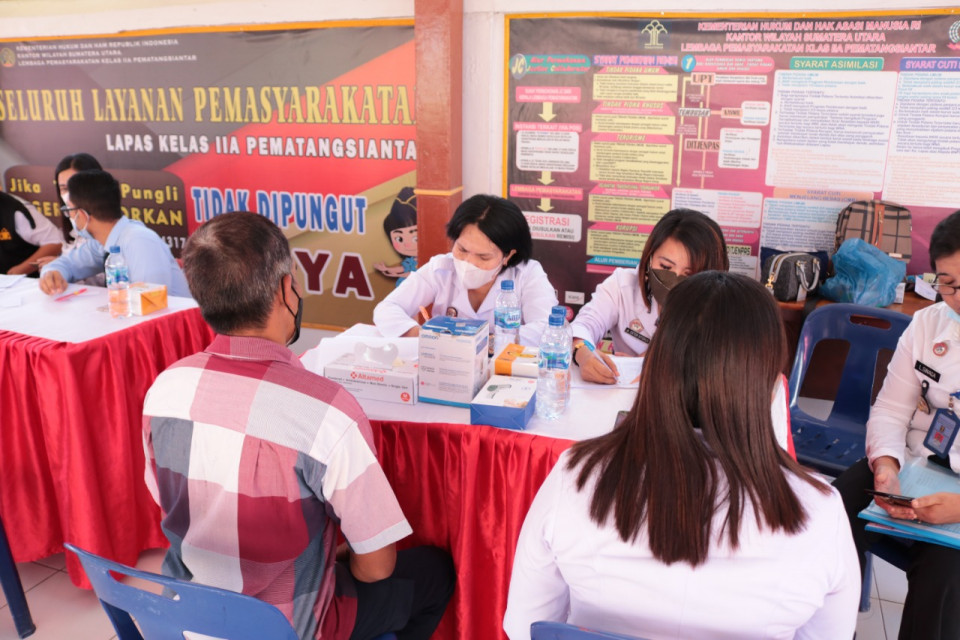 Lapas Kelas IIA Pematangsiantar Gelar Vaksinasi, 300 orang WBP di Vaksin