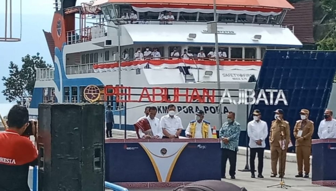 Kunjungan Presiden RI Jokowi ke Sumatera Utara, 7 Pelabuhan dan 4 Kapal Motor Diresmikan di Kawasan Wisata Danau Toba