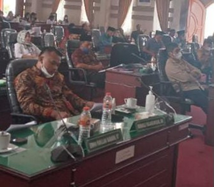 Pengajuan Usulan Hak Interpelasi 17 Anggota DPRD Simalungun \"KO\" alias Knock Out