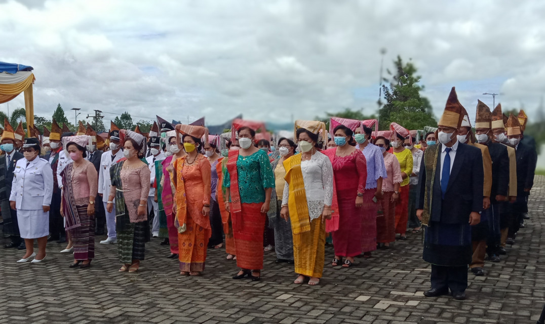 Mujur, Radiapoh Lantik Mantan Kadis Kesehatan Simalungun dr Lidya Saragih Menjadi Direktur RSUD Perdagangan