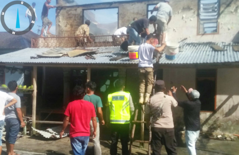 Rumah Berlantai 2 Ludes Terbakar di Kecamatan Adiankoting Taput
