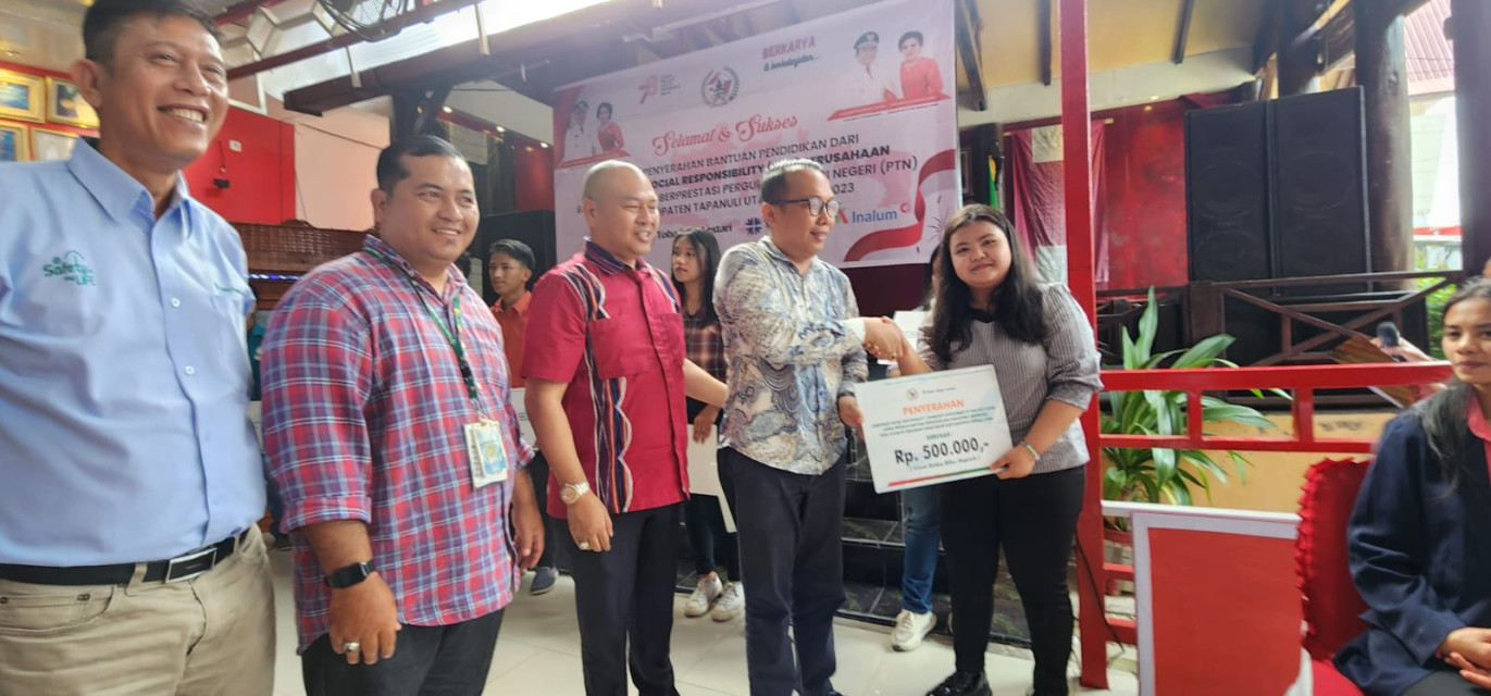 Peduli Pendidikan, TPL Berikan Beasiswa kepada 300 Mahasiswa di Taput