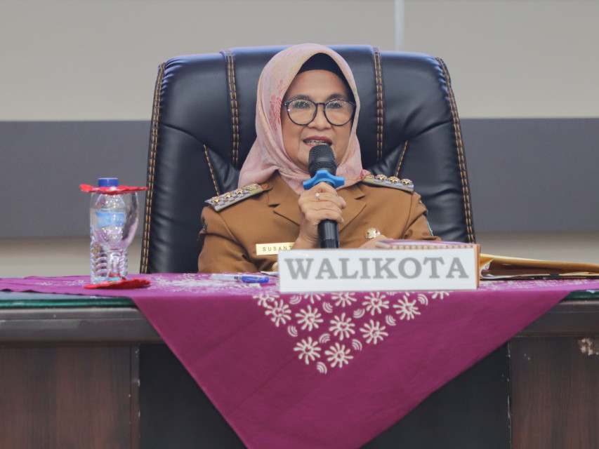 dr Susanti Dewayani Pimpin Penandatanganan Perjanjian Kinerja Kepala OPD Tahun 2024