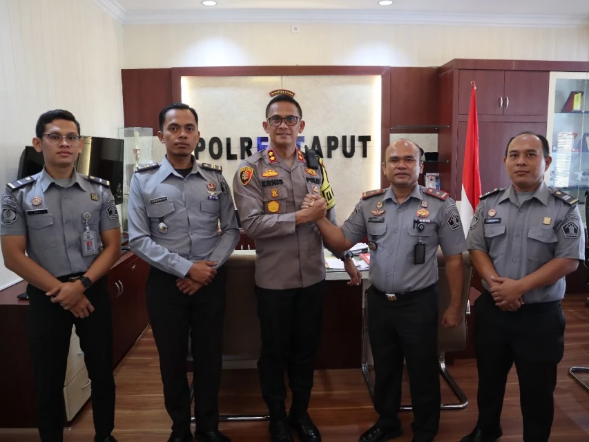 Karutan Taput Silaturahmi ke Polres Tapanuli Utara