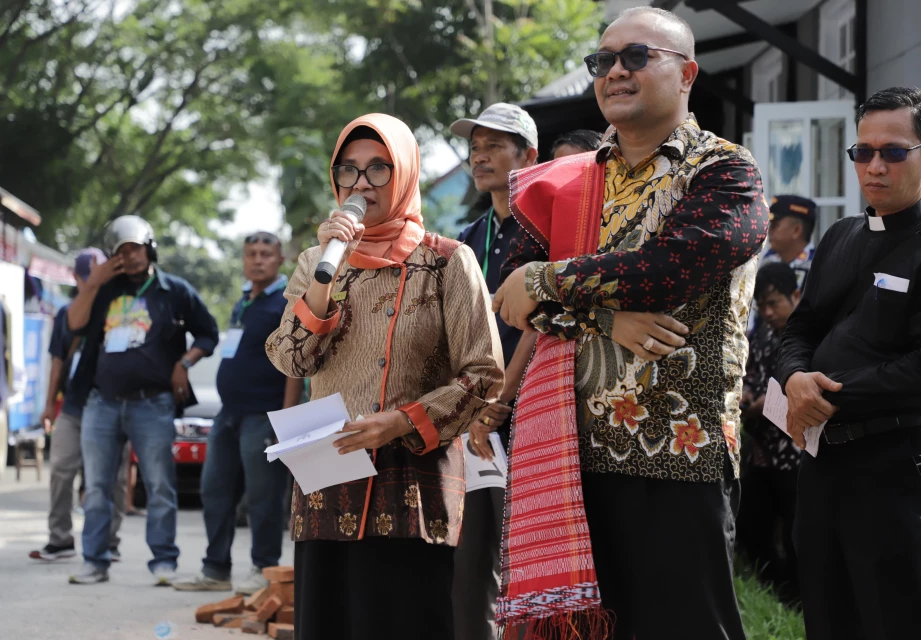 Wali Kota Pematangsiantar Melepas Karnaval Jubileum 125 Tahun Zending HKBP