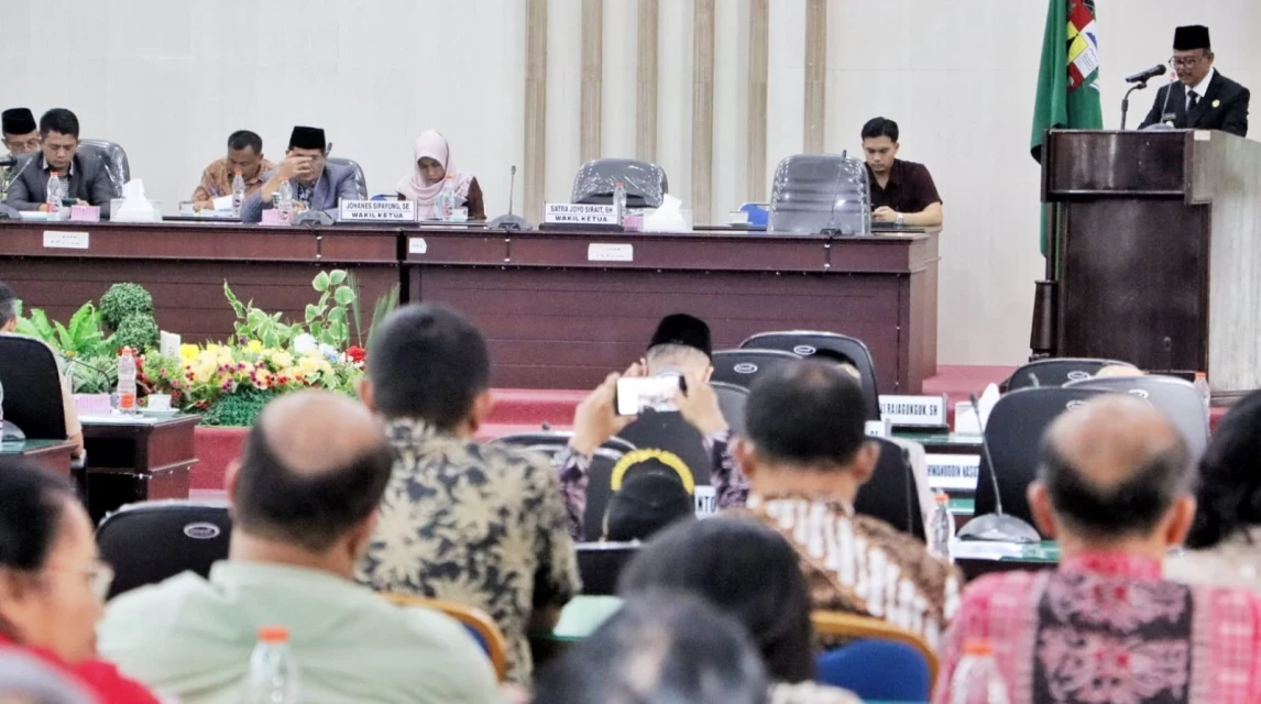 Bupati Simalungun Sampaikan LKPj Tahun 2023 Ke DPRD