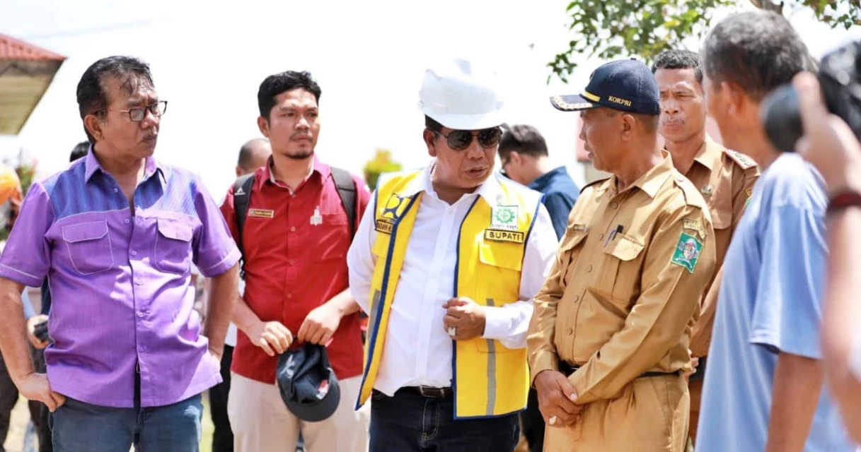 Bupati Simalungun Tinjau Pembangunan Jalan Penghubung Dua Kecamatan