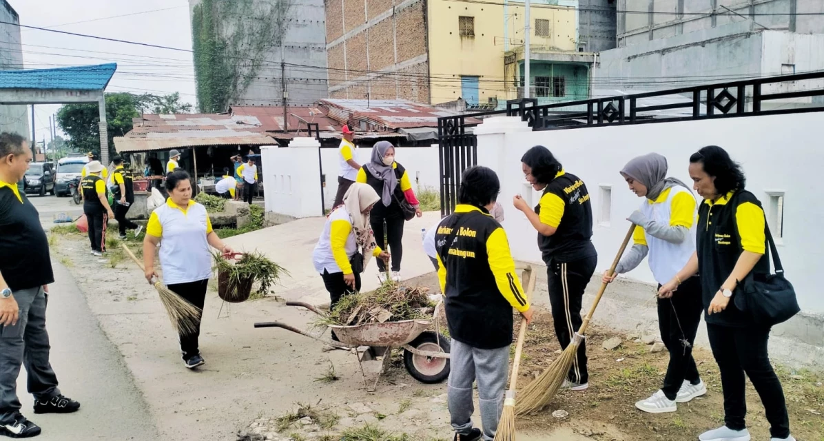 ASN Pemkab Simalungun Bersama Masyarakat Kecamatan Bandar Marharoan Bolon