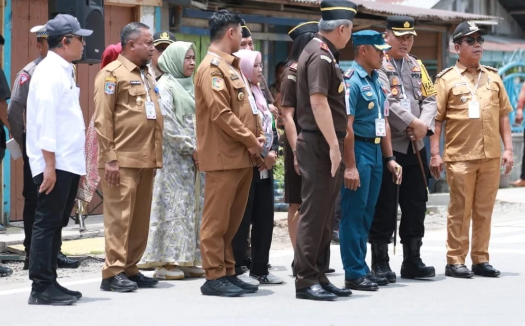 Bupati Simalungun Bersama Pj Gubsu Dampingi Presiden RI Resmikan Pelaksanaan Impres Jalan Daerah