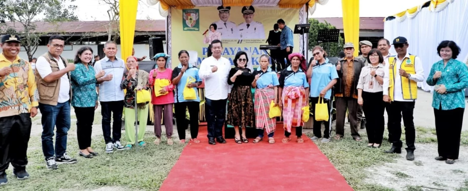 Pemkab Simalungun Gelar Pelayanan Adminduk dan Kesehatan di Nagori Bosi Sinombah