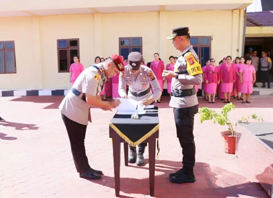 Kapolres Pimpin Sertijab Sejumlah Perwira Polres Taput