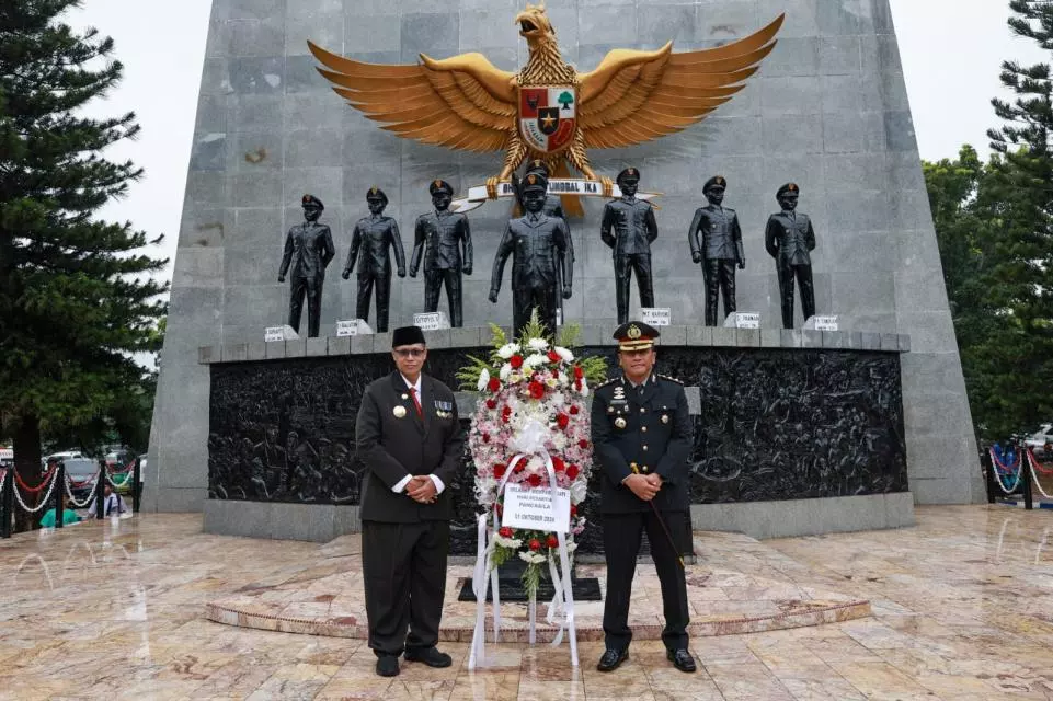 Meskipun Hujan, PJs Walikota Pematangsiantar Tetap Hadiri Upacara