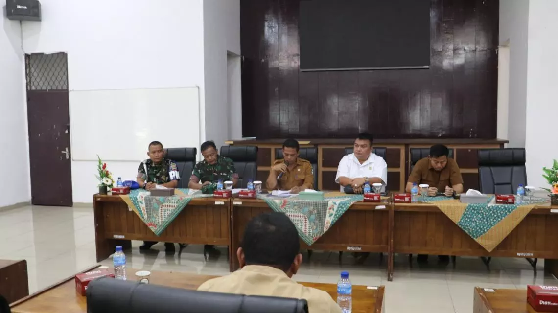 PJs Walikota Pematangsiantar Pimpin Rapat Tim Desk Pilkada 2024