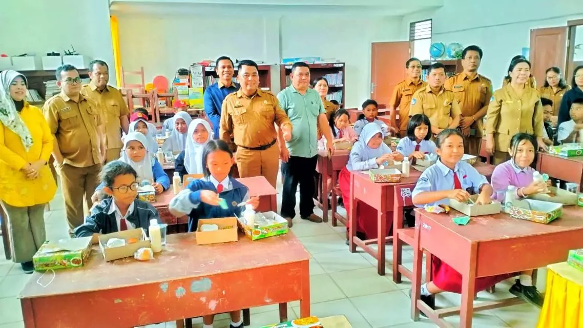 Pemkab Simalungun Laksanakan Gerakan Serentak Makanan Bergizi Sehat Peserta Didik