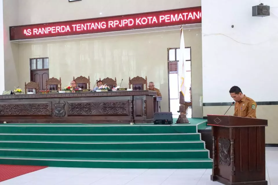 Diwakili Sekda, Ini Penjabaran Walikota Pematangsiantar Saat Rapat Paripurna